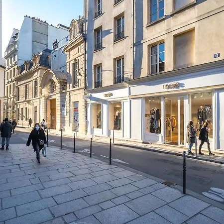 Happy - Marais Bourgeois *
